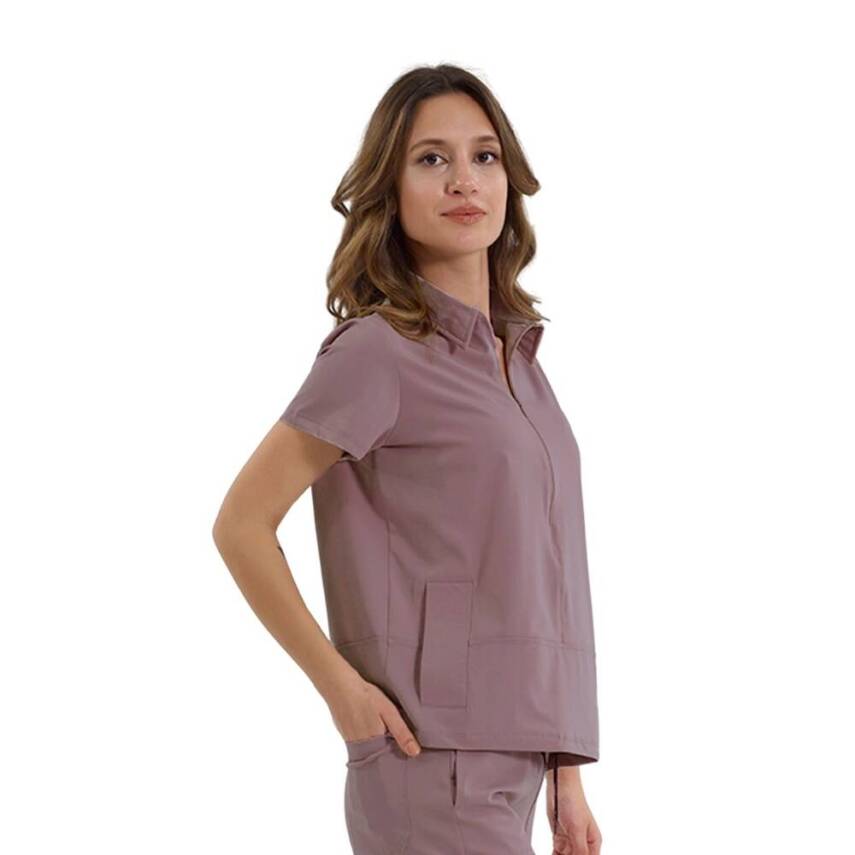 BRL MEDİNİLLA | Tek Üst Yandan Cepli Gizli Fermuar Polo Yaka Doktor Hemşire Cerrahi Forma Koyu Pudra